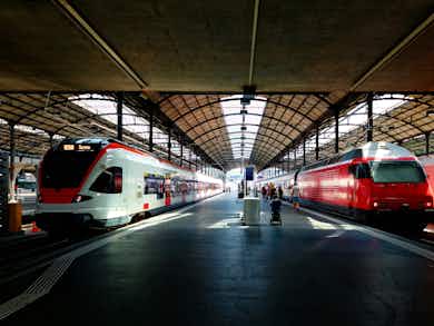 Der Bahnhof Luzern liegt direkt neben dem KKL Luzern