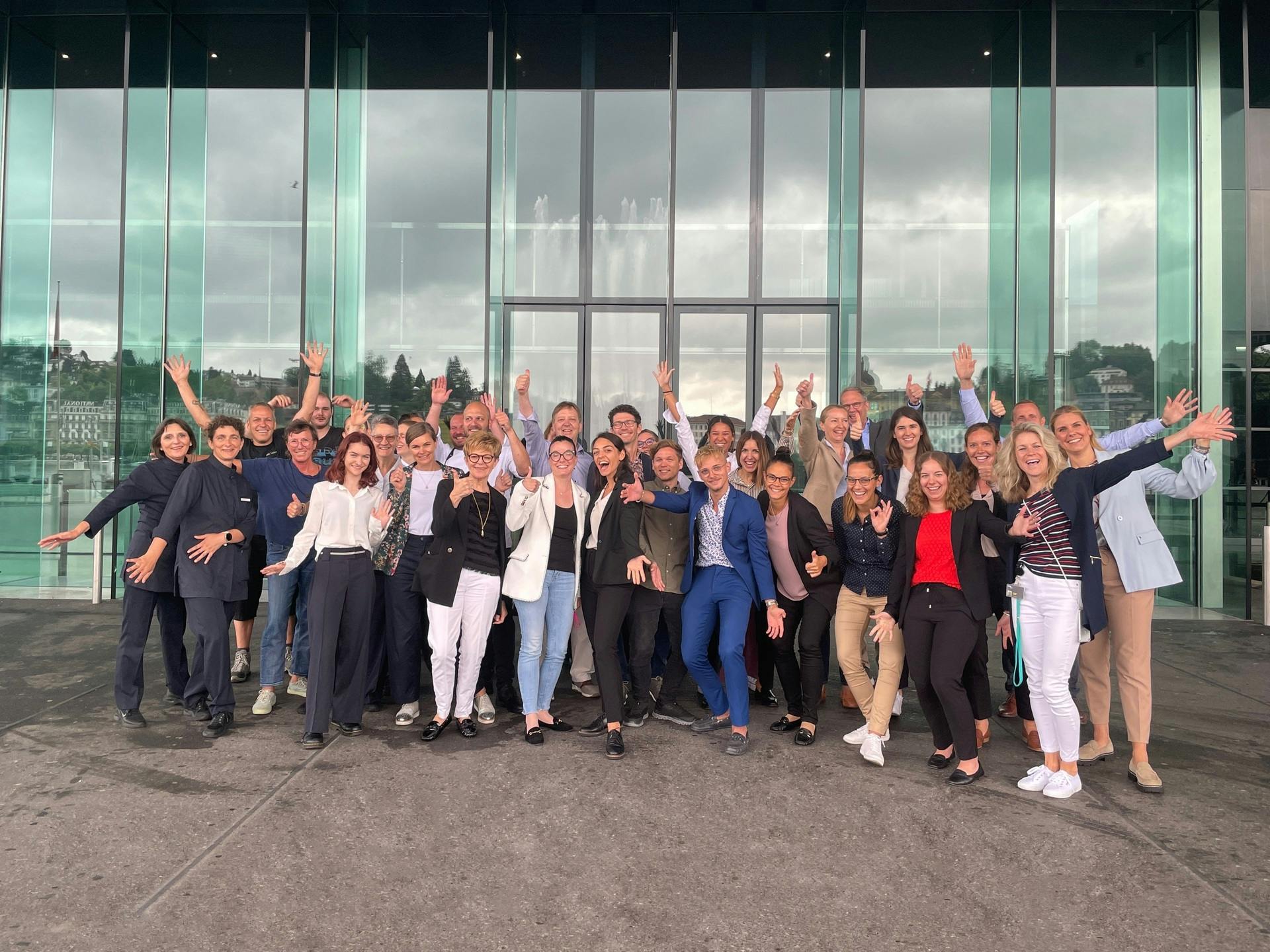 Gruppenbild mit einem Teil der KKL Crew.