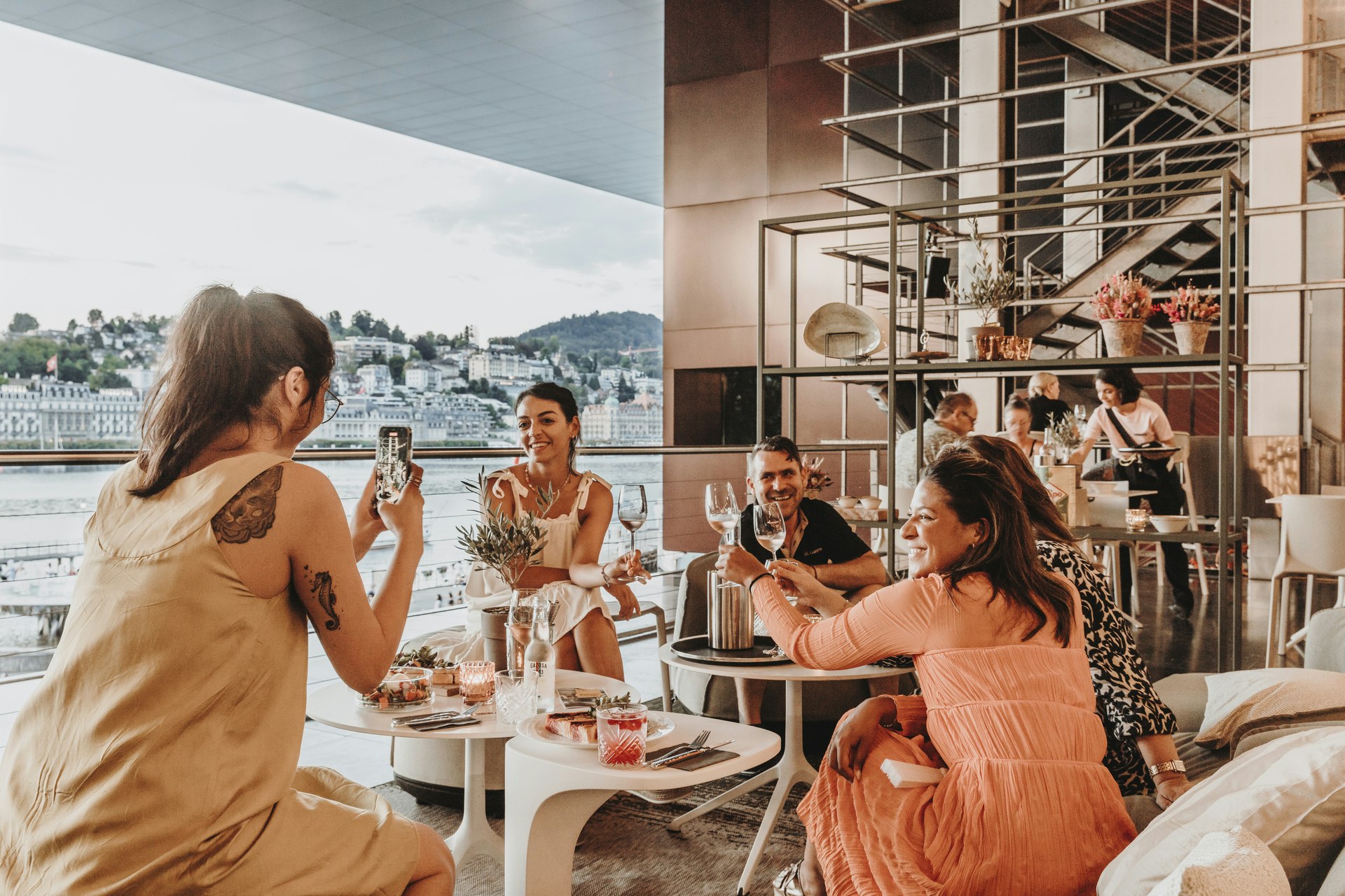 Sommer Lounge im KKL Luzern auf der Luzerner Terrasse