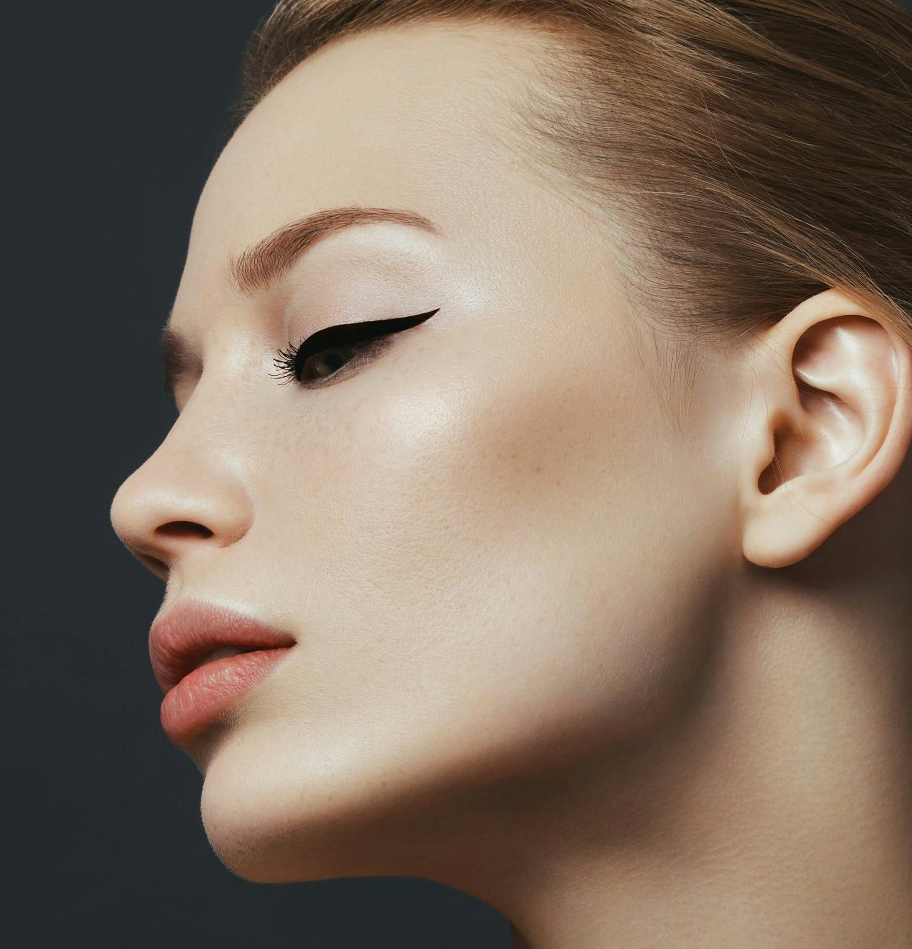 Achieve a Chiseled Jawline with FaceTite™