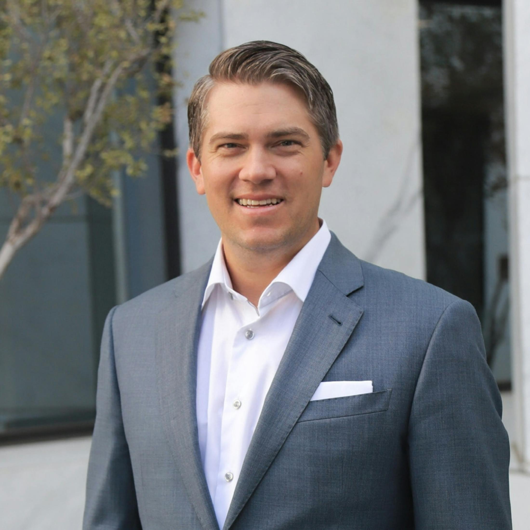 Dr. Justin Booth