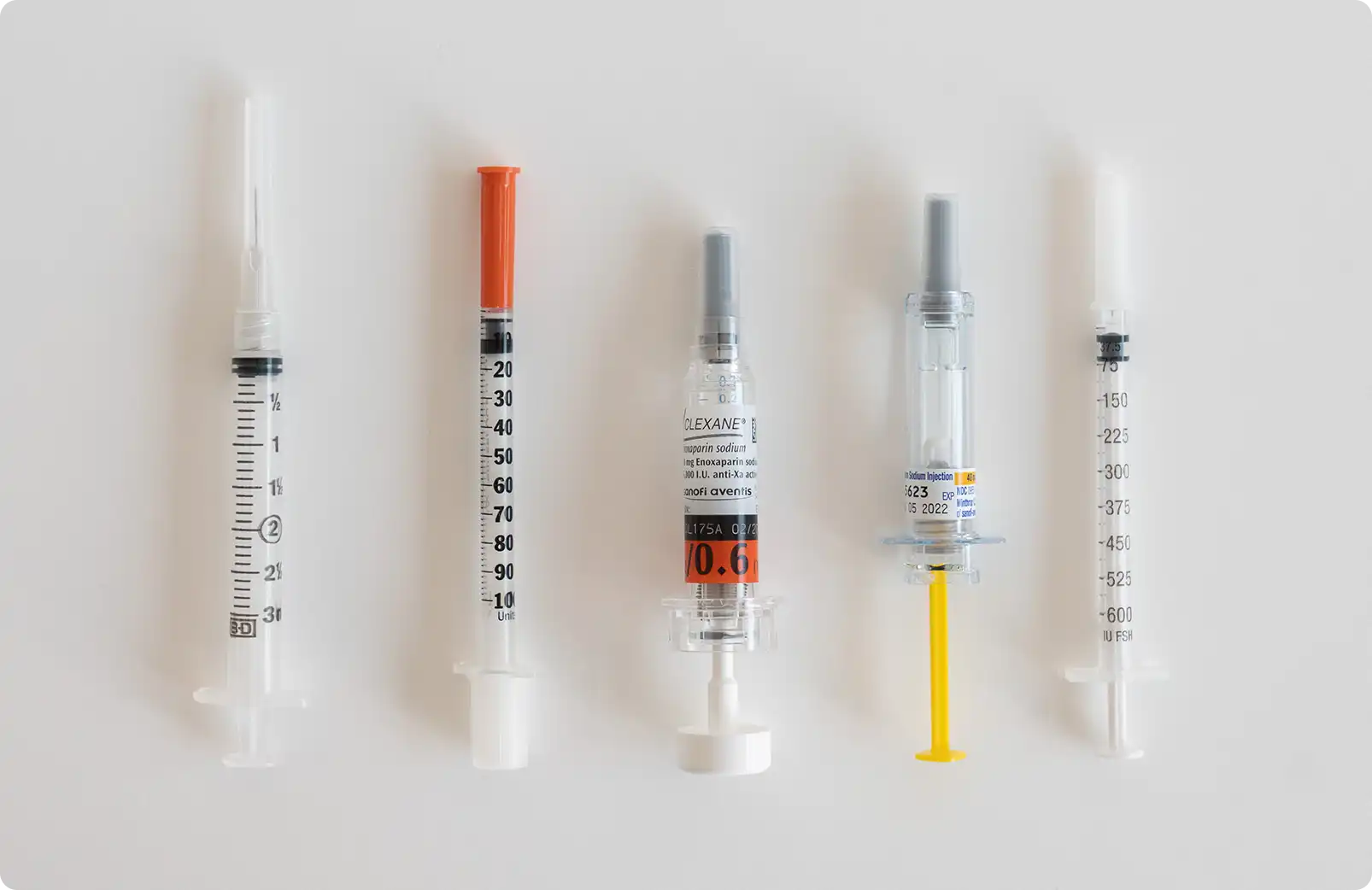 A picture of many injection needles.