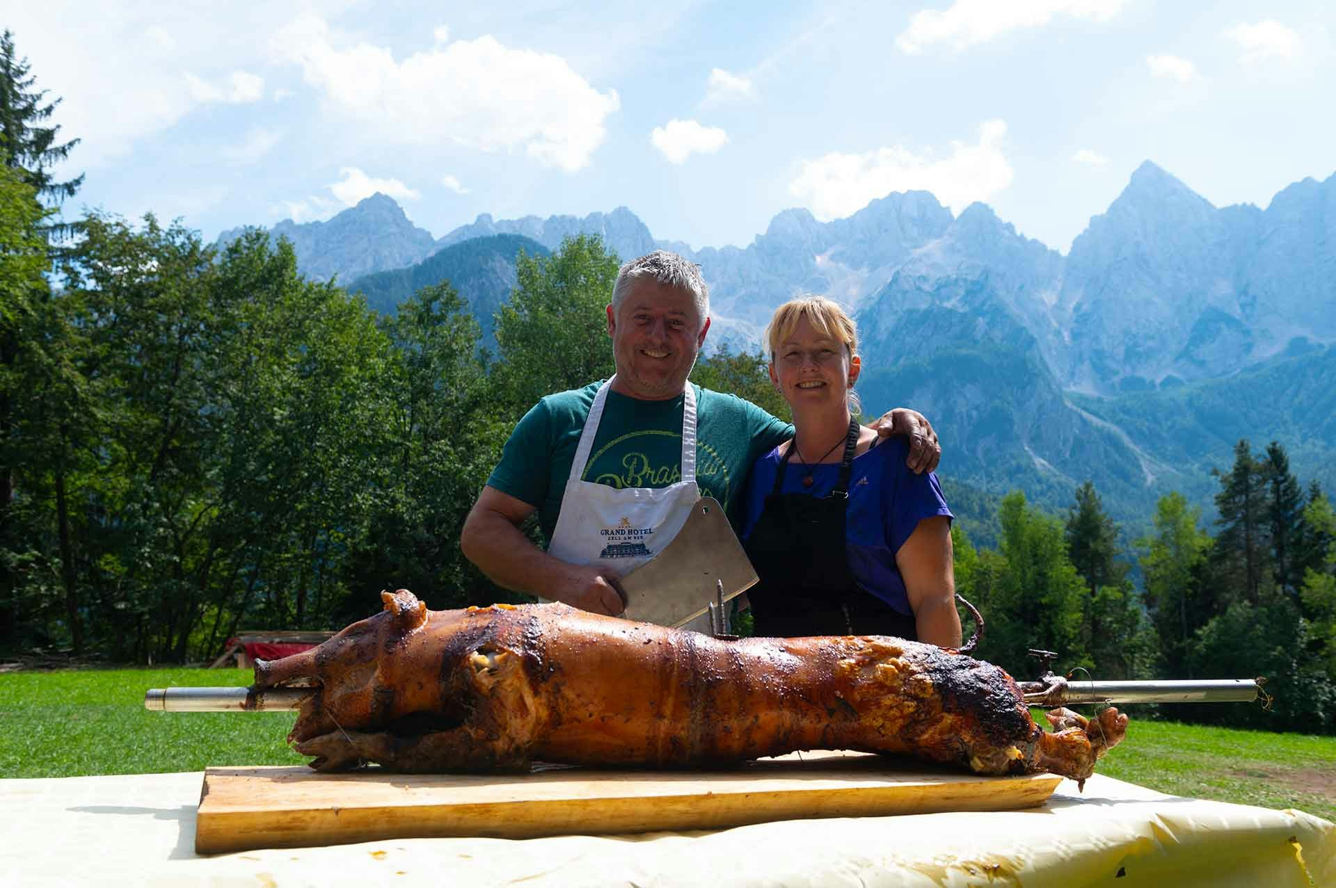 Mirko in Nataša ob vikendih ko spečemo tudi kakšnega domačega oddojka