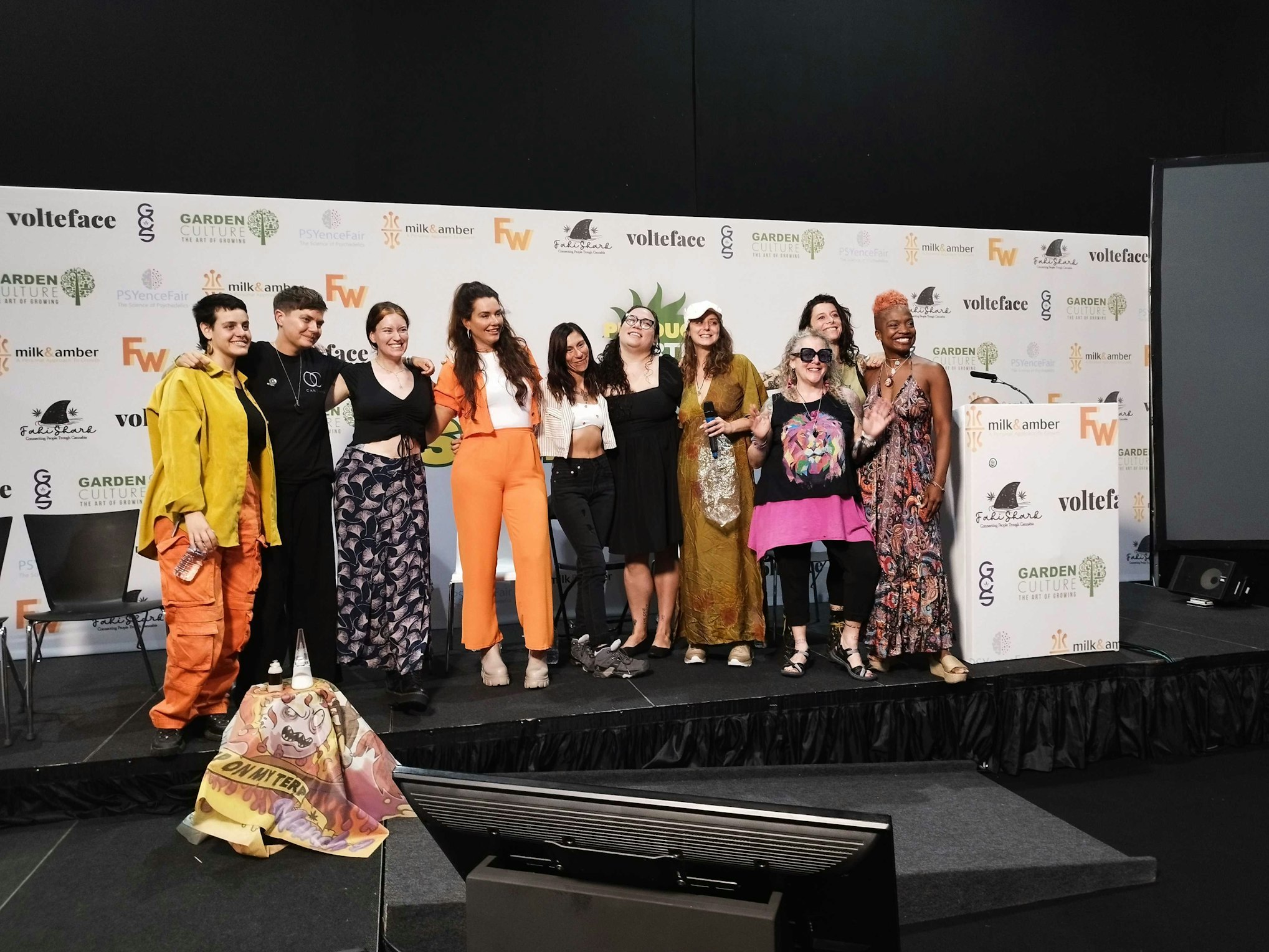 women in cannabis women in cannabis