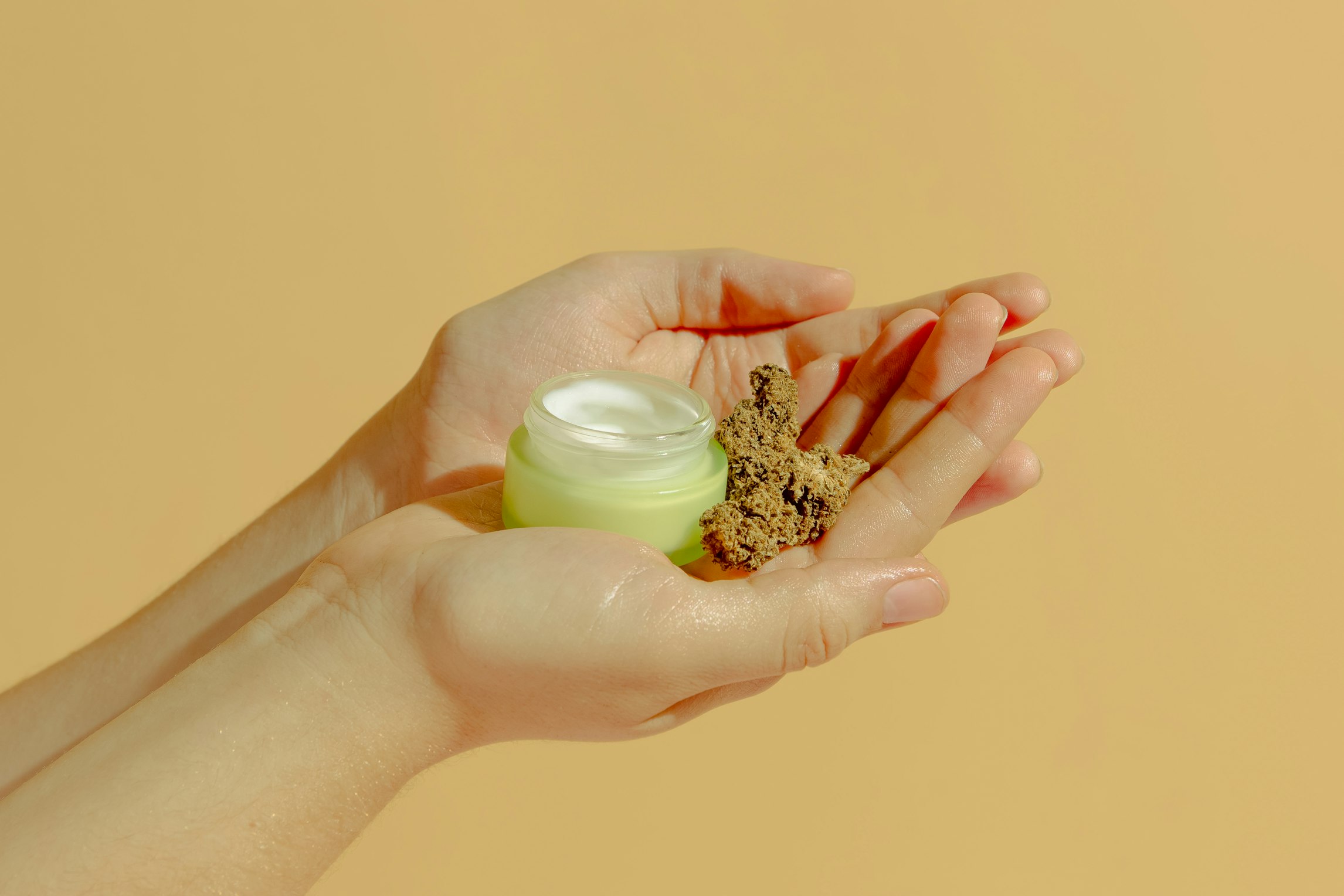 Five useful tips when applying CBD for skin infections CBD for skin health