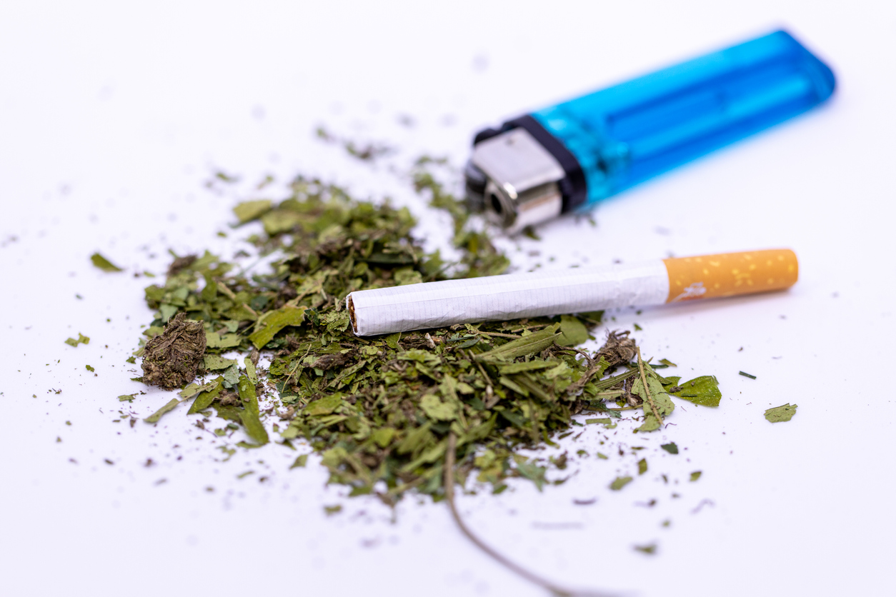 Smoking cannabis with tobacco? Read this now!