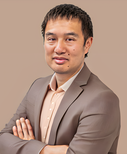 David Tang showcasing medical cannabis treatment options at Releaf