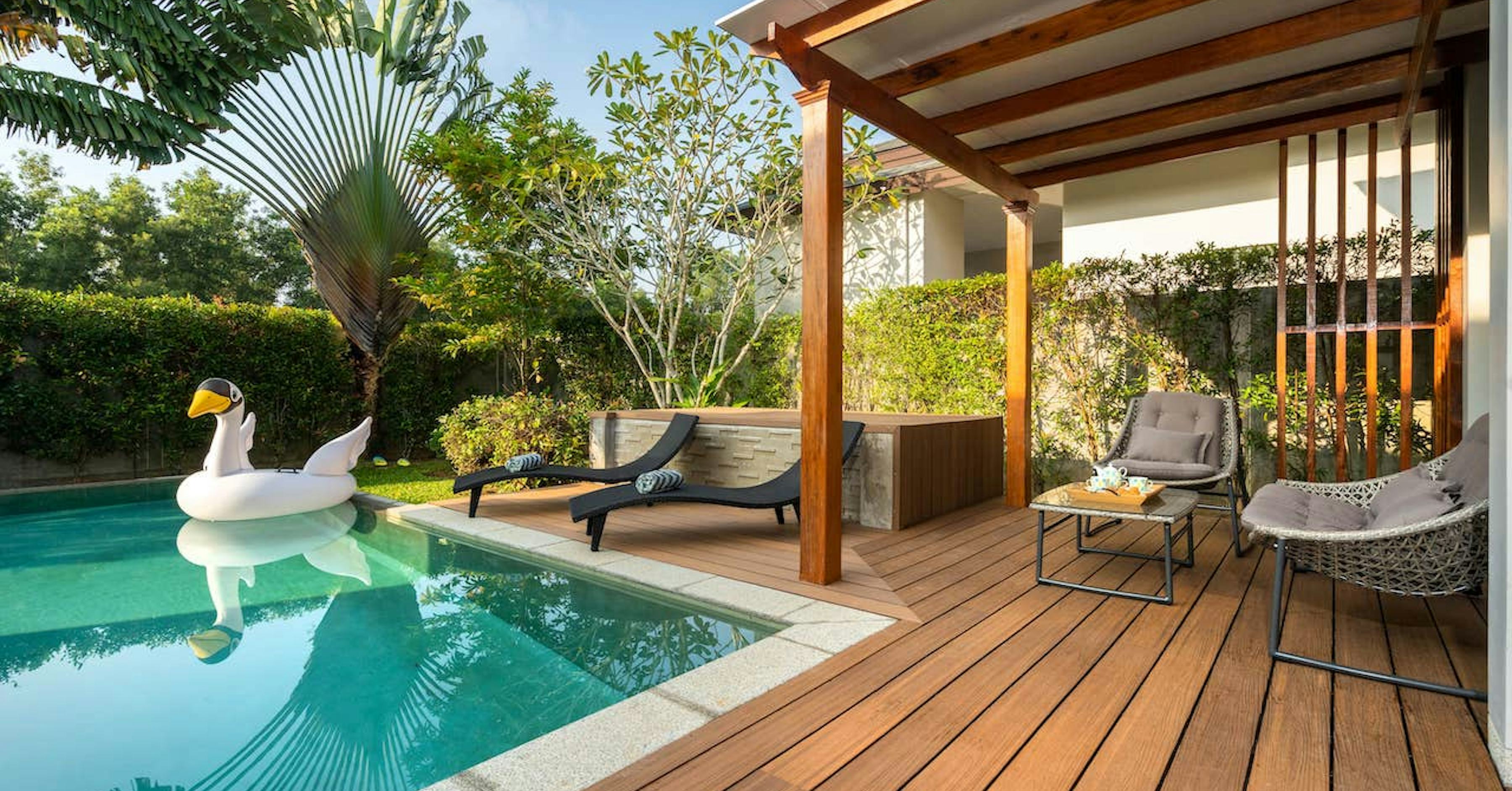 Top 5 de nos idées pour aménager les abords de votre piscine