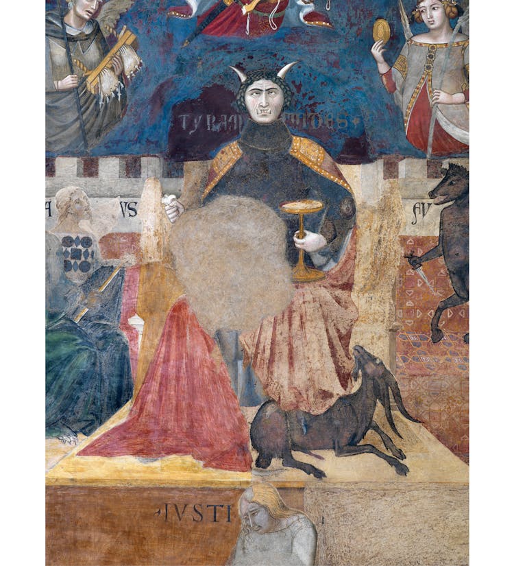 Particolare dell'affresco "Allegoria del Cattivo Governo" nella sala della Pace al Museo Civico di Siena