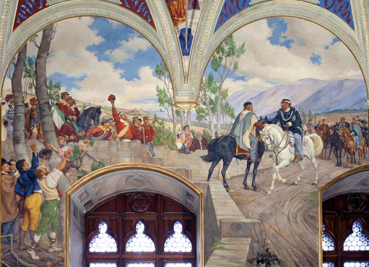 Affresco "L'incontro di Teano" presente nella Sala del Risorgimento del Museo Civico di Siena.