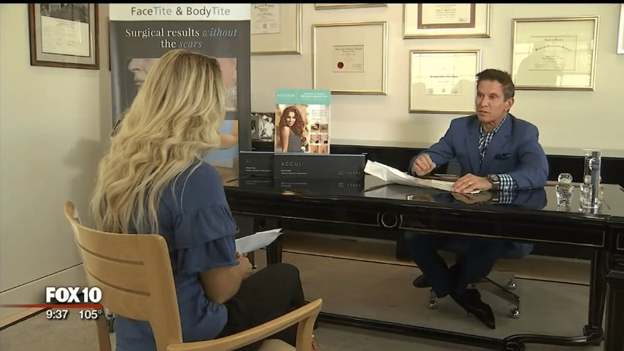 Dr. Shapiro Consulting with a Patient