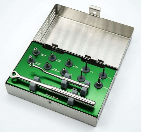 Fractured Screw Removal Tool Kit