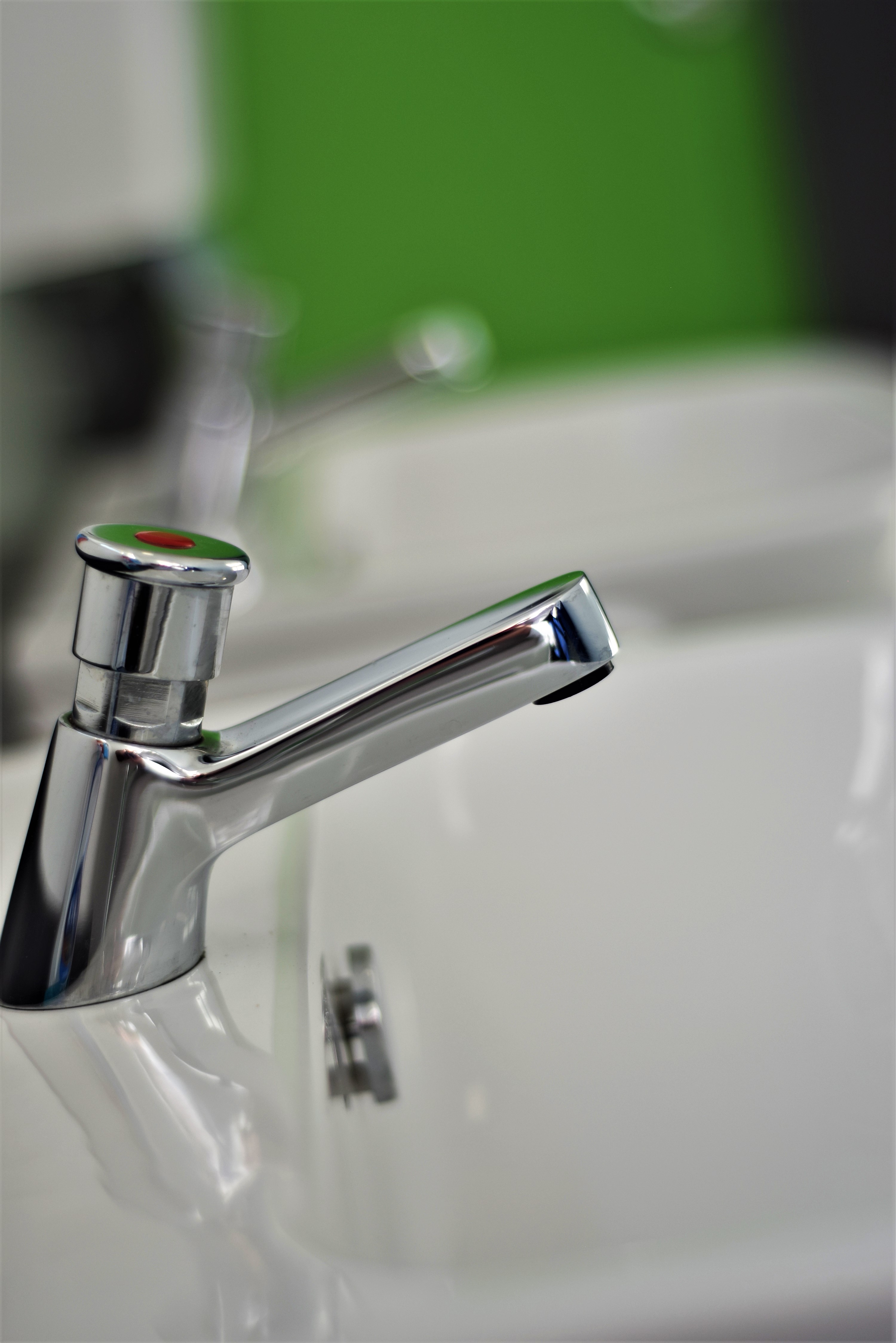 Queens Park Primary School, Brighton Case Study Image - 1