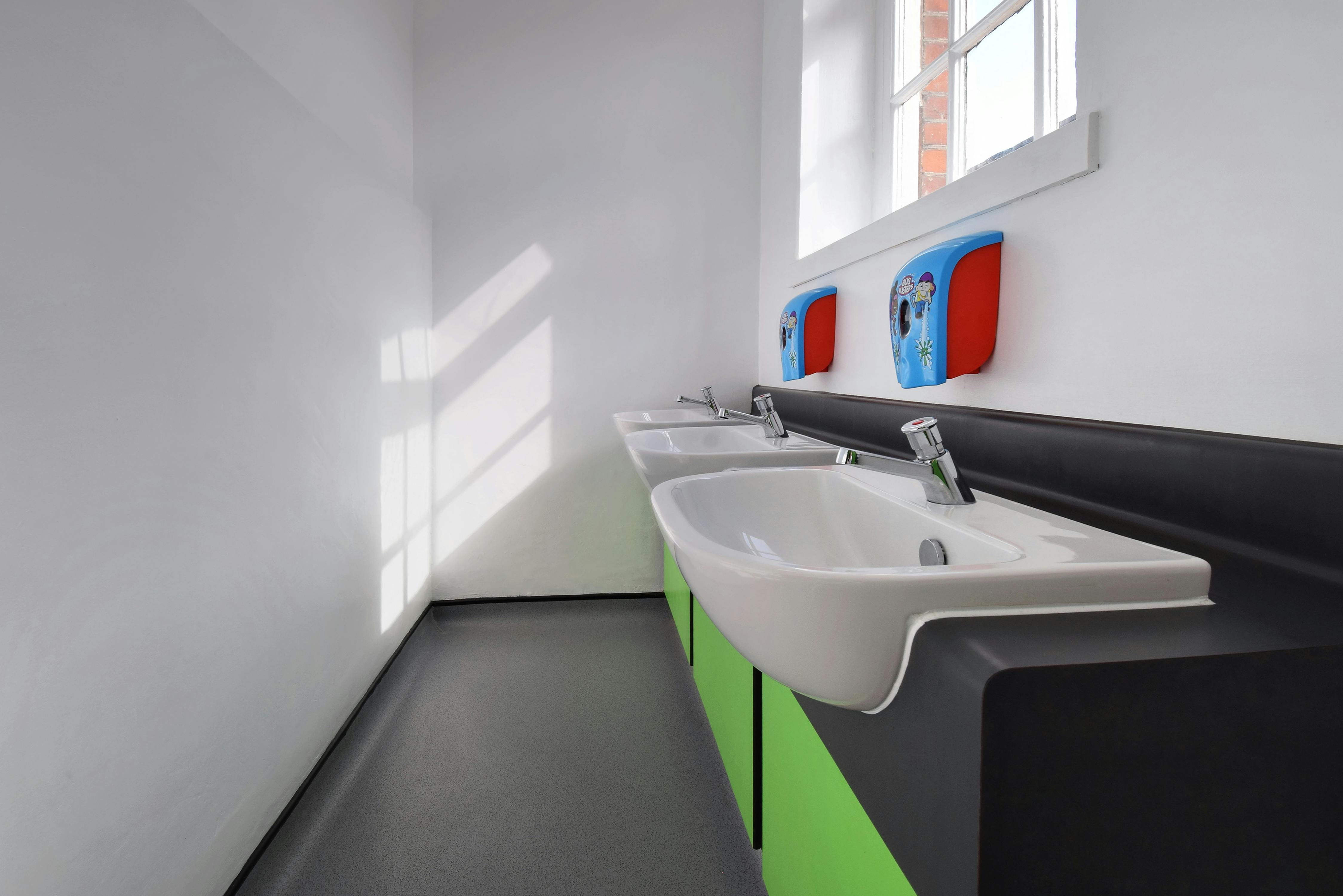 Queens Park Primary School, Brighton Case Study Image