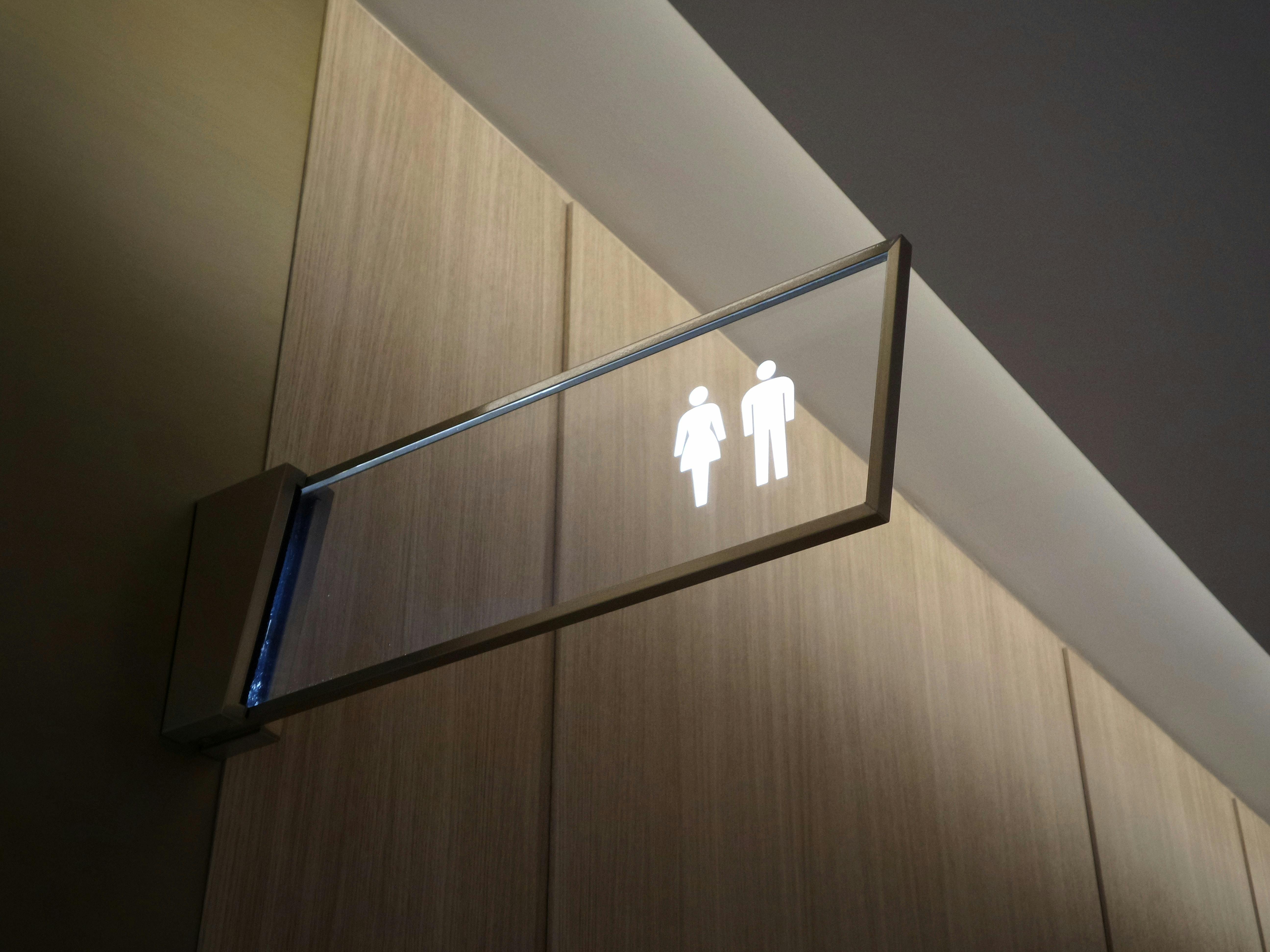 Design Considerations  for Golf Club Washrooms