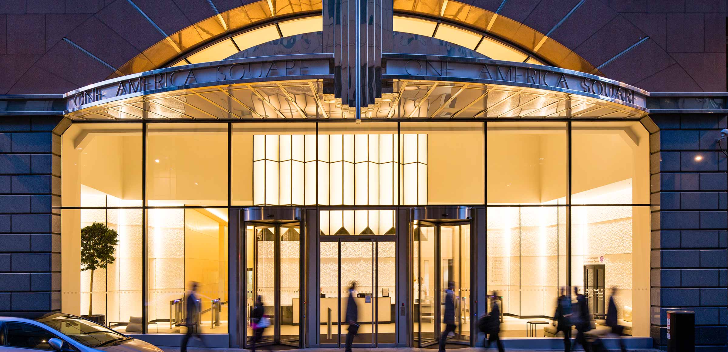 Influences Driving Hotel & Restaurant Washroom Design