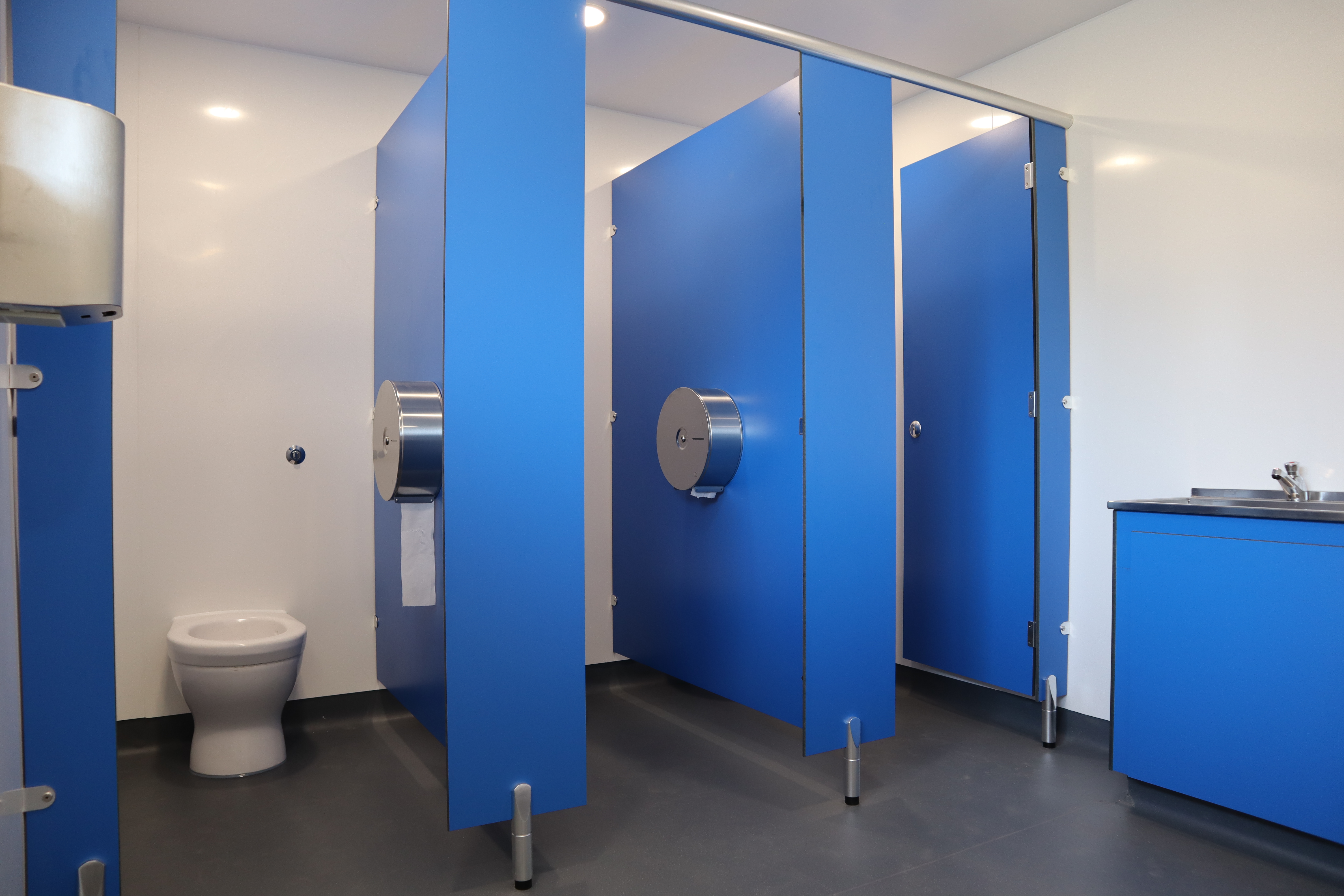 Shepperton Lock, River Thames Case Study Image - 3