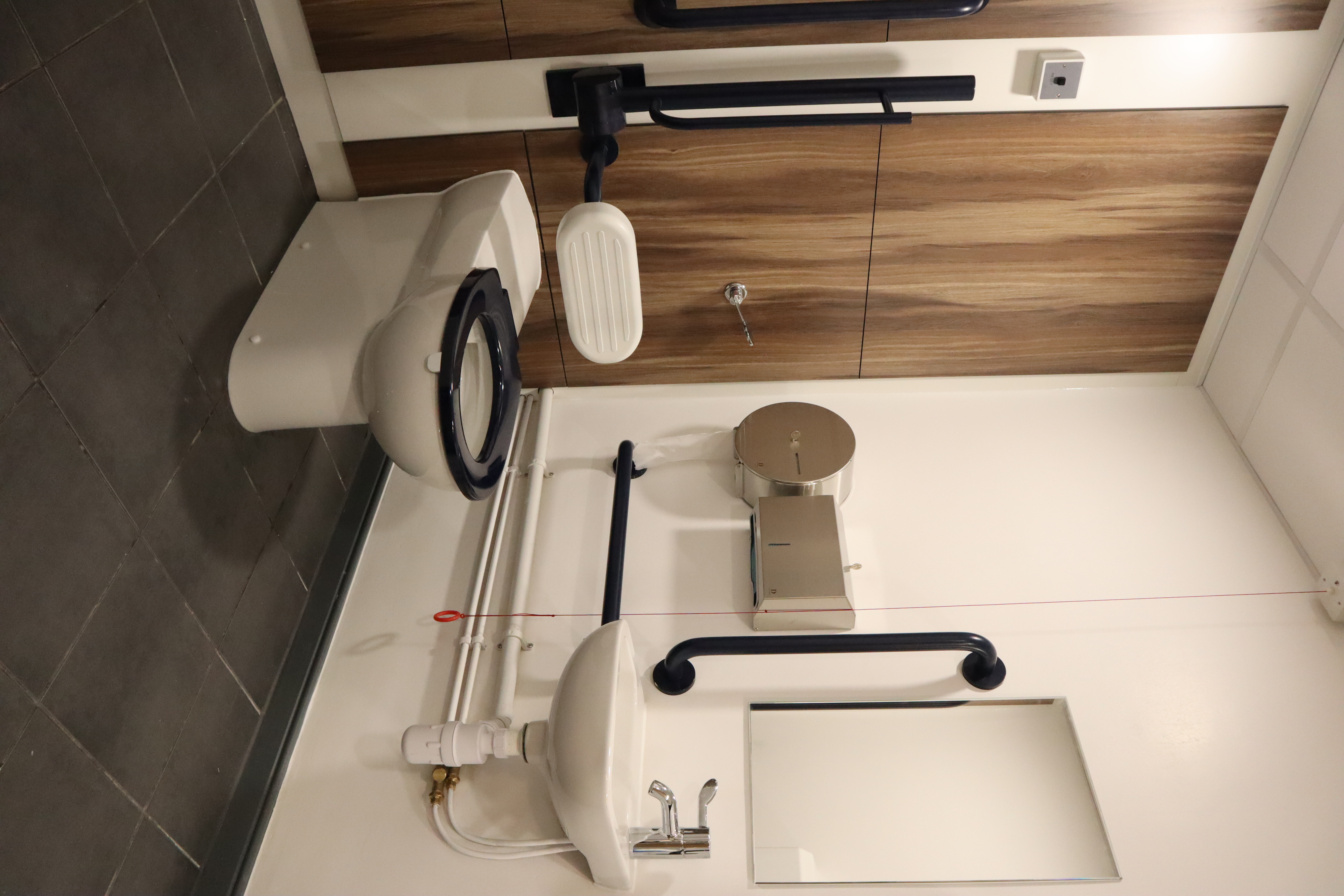 Alexander Lloyd HQ, Crawley Case Study Image - 4