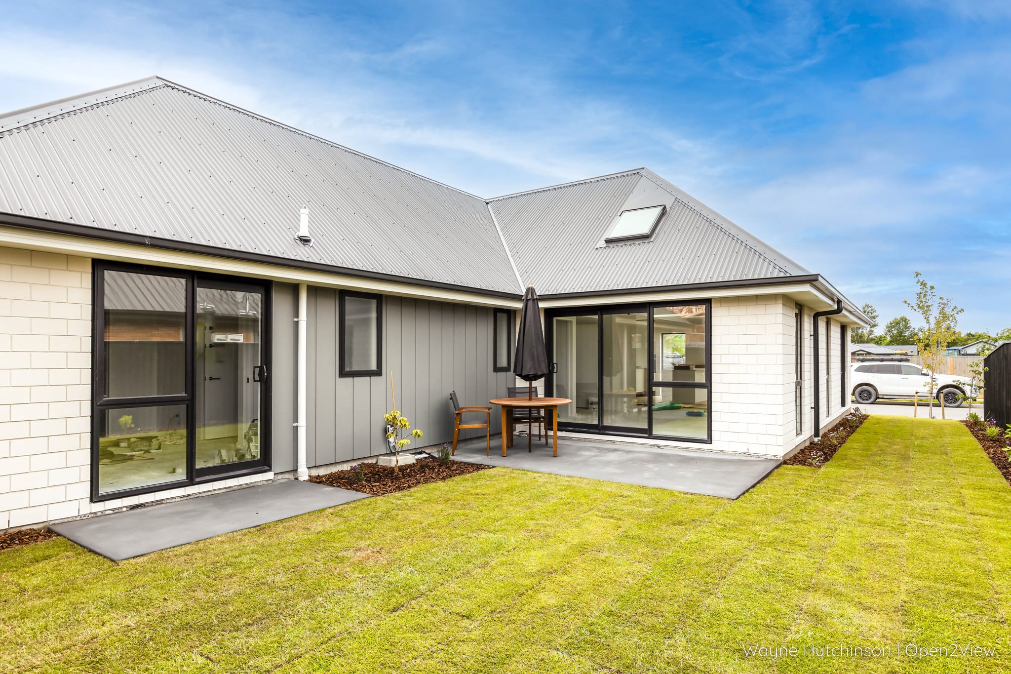 10 Pembrook Close - yard, nature, outdoors, grass, plant, housing, building