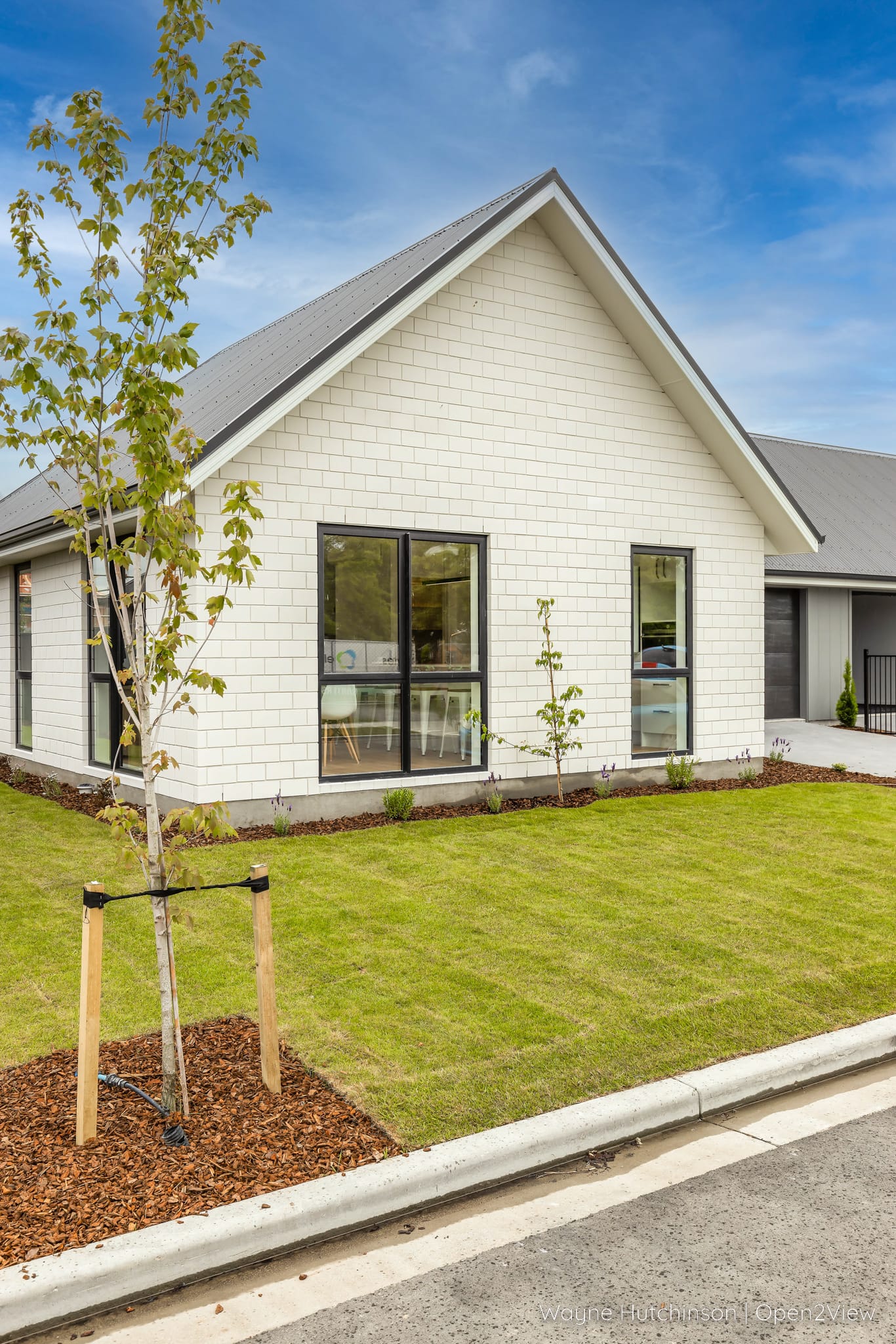 10 Pembrook Close - grass, plant, housing, building, lawn, house, cottage