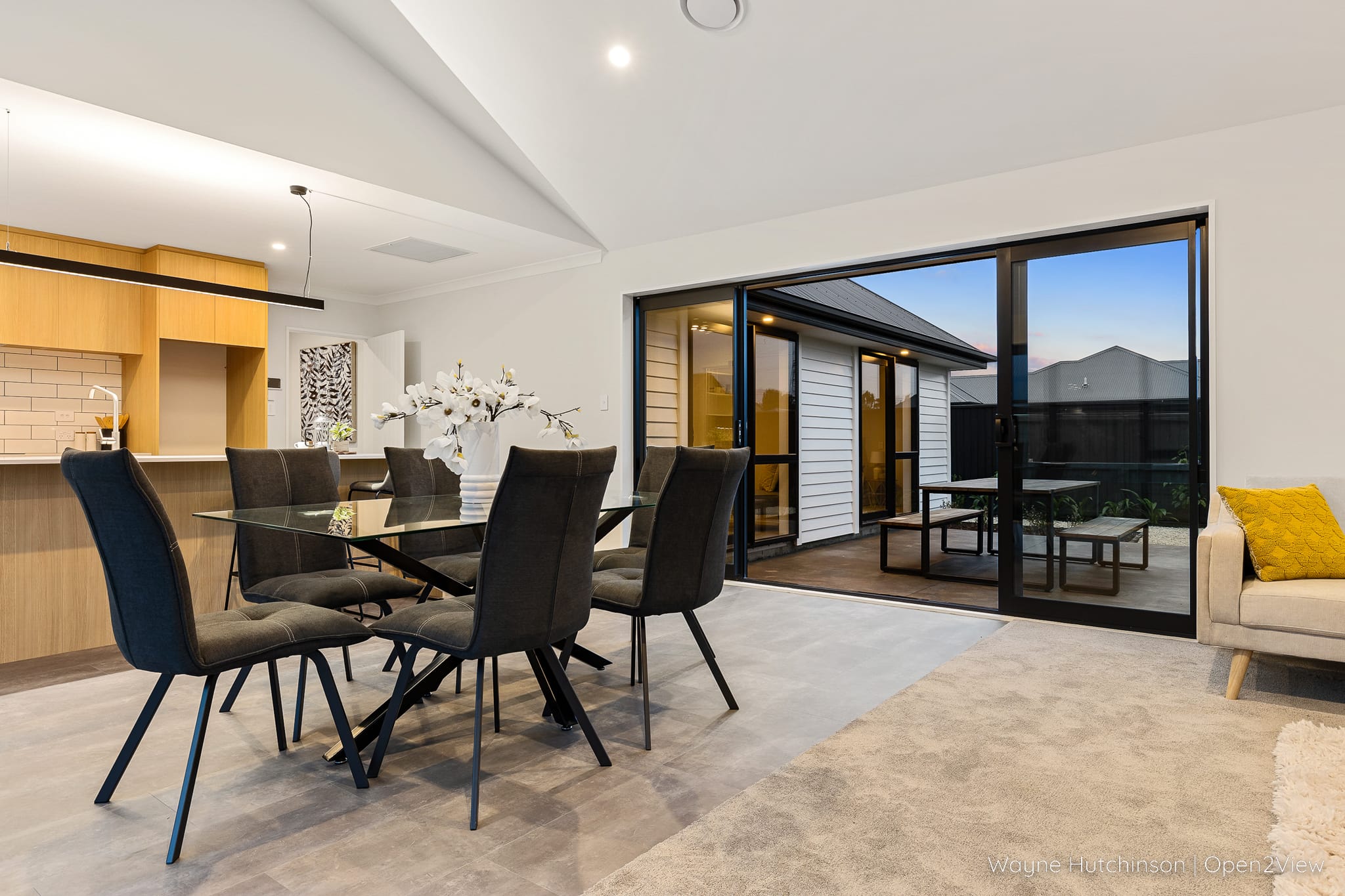 21 Pembrook Close - chair, furniture, indoors, room, interior design, living room, flooring, housing, building