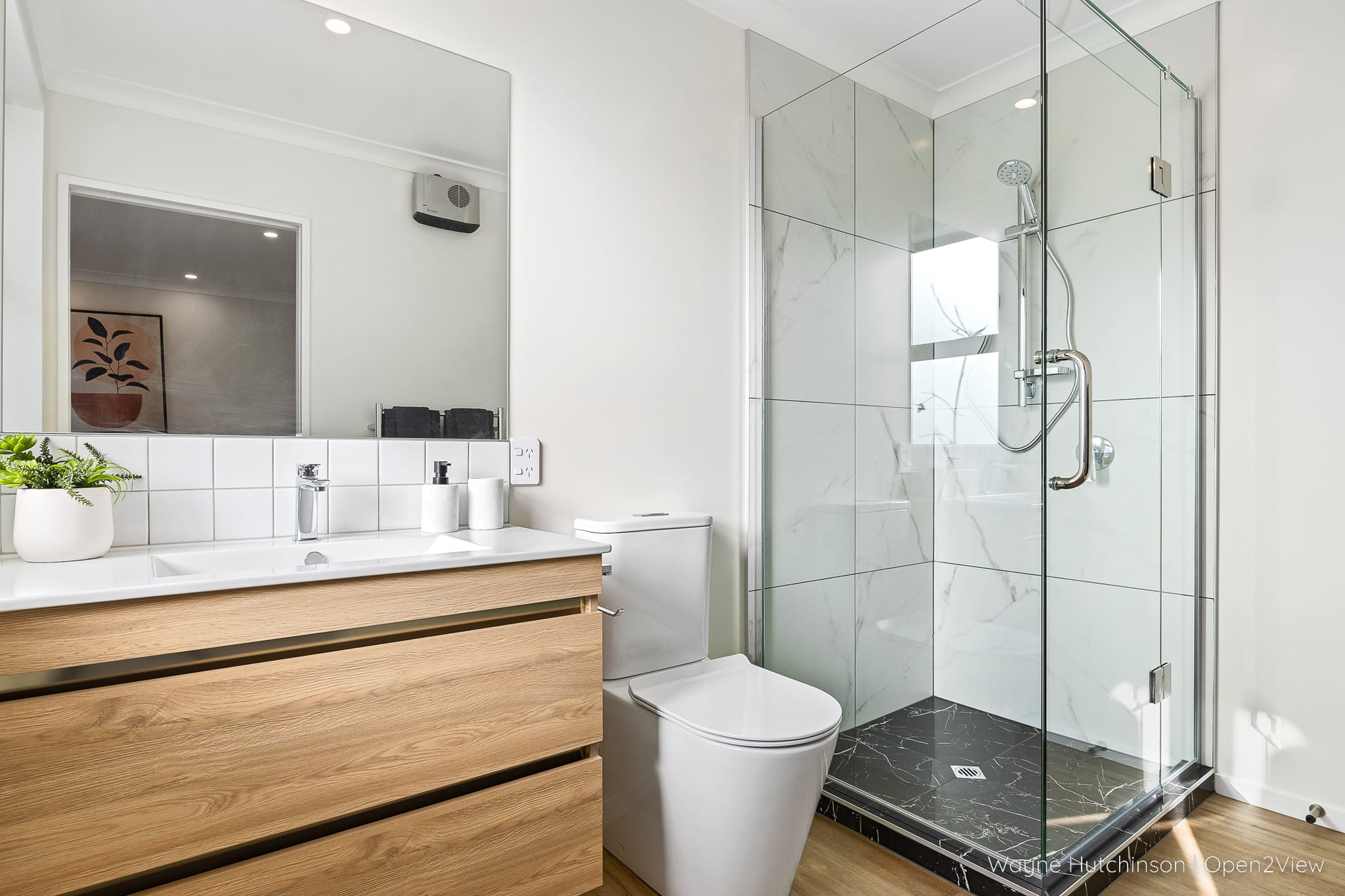11 Roche Court - room, indoors, bathroom