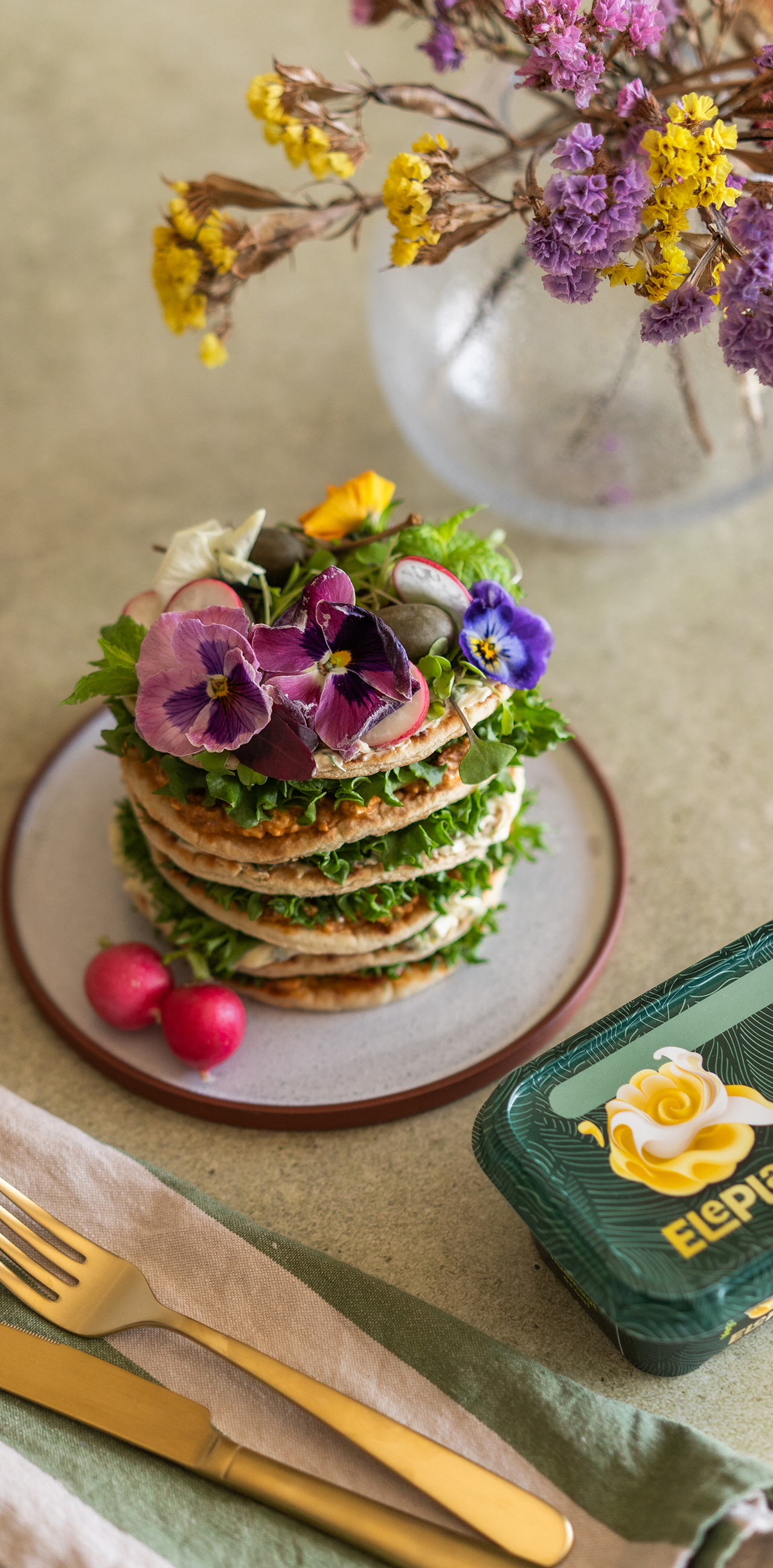 sandwichcake with Eleplant