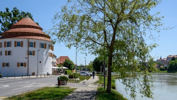 Sodni stolp - OUTSIDE