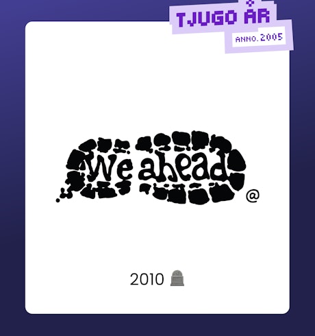 Skosula med texten We ahead