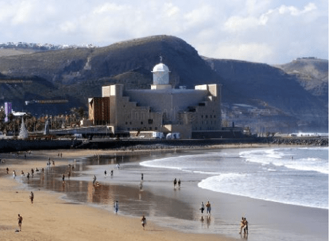 playa de las canteras y auditorio