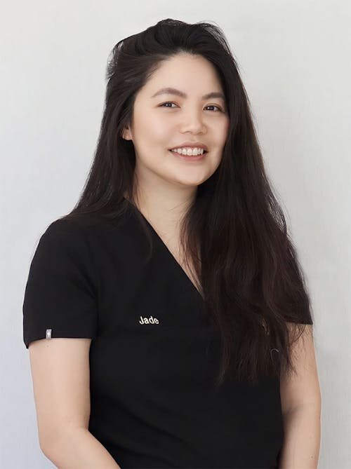 Cosmetic Consultant Jade's Headshot