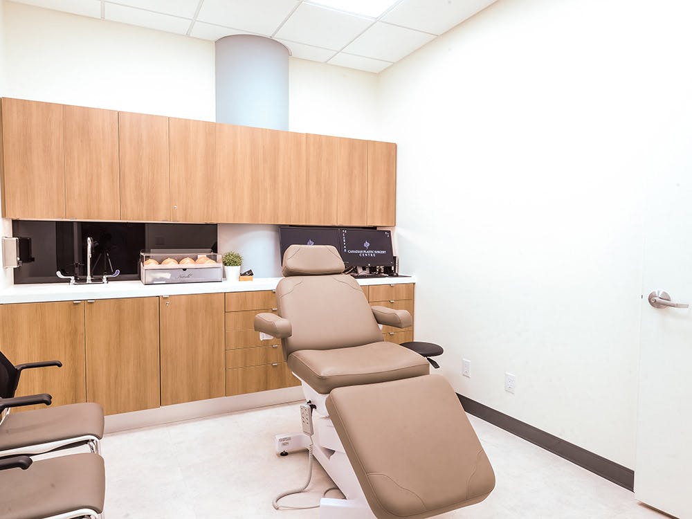 Photo of Canadian Plastic Surgery Centre Treatment Room