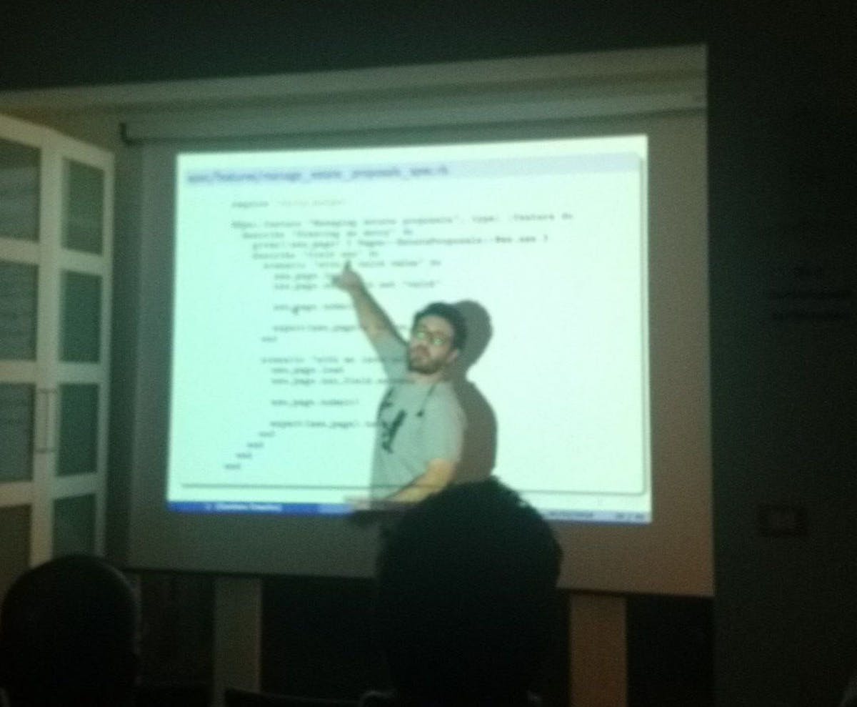https://www.datocms-assets.com/8220/1549457141-fotodavid.jpg