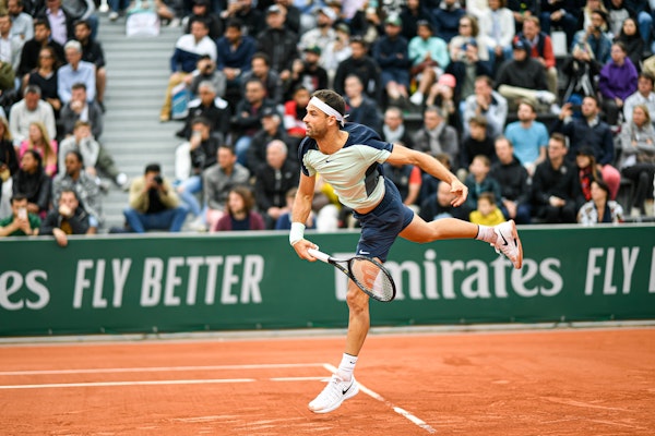 Why tennis players don’t just hit 2 first serves & what happened to Dimitrov on Monday