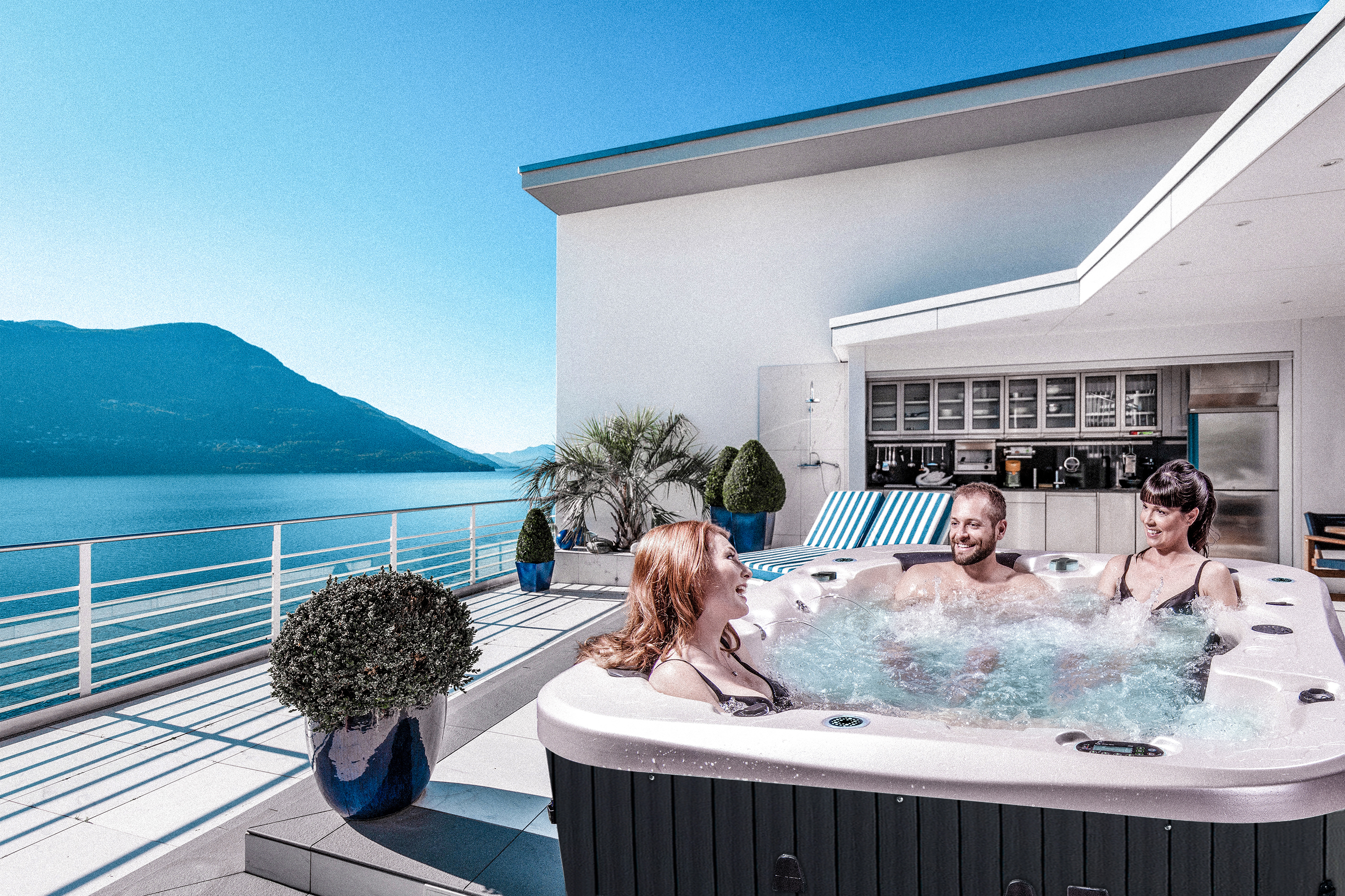 Vortex Spas Australia | Spa Pools | Neon™