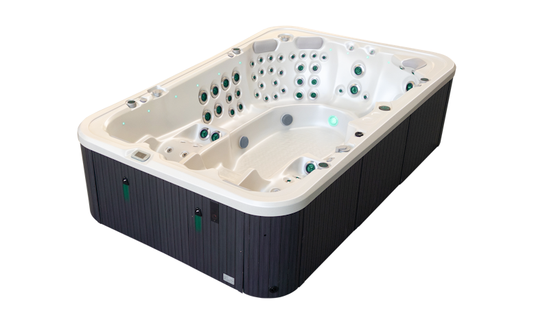 Angled view of the Palladium spa pool