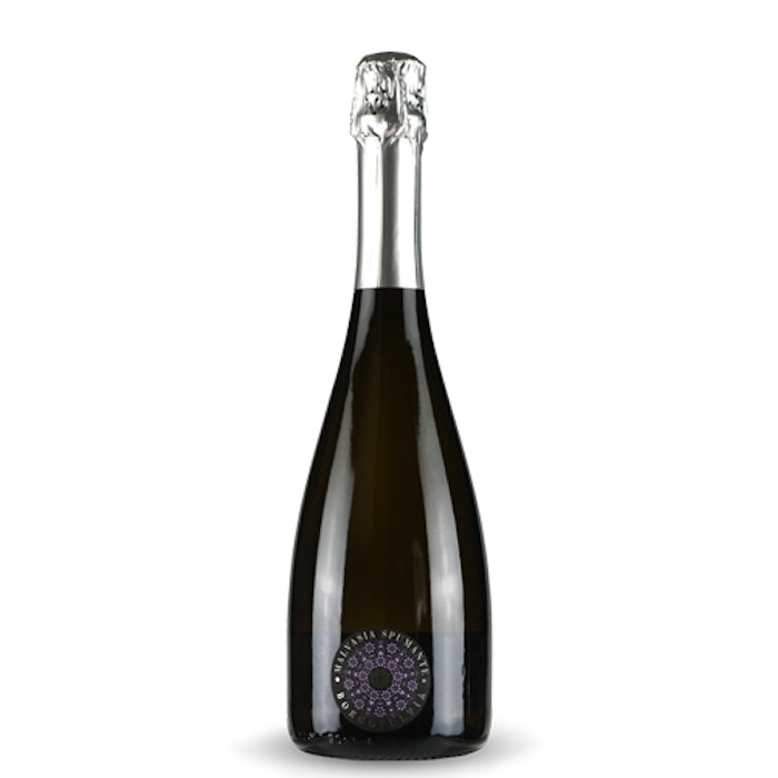 https://www.datocms-assets.com/83886/1666800725-spumante-malvasia_borgofulvia.jpg?auto=format&h=700