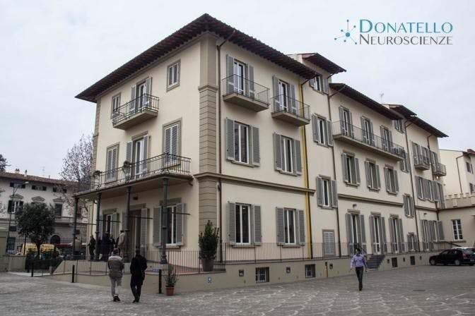 Facciata del palazzo di Punto Neuroscienze Firenze