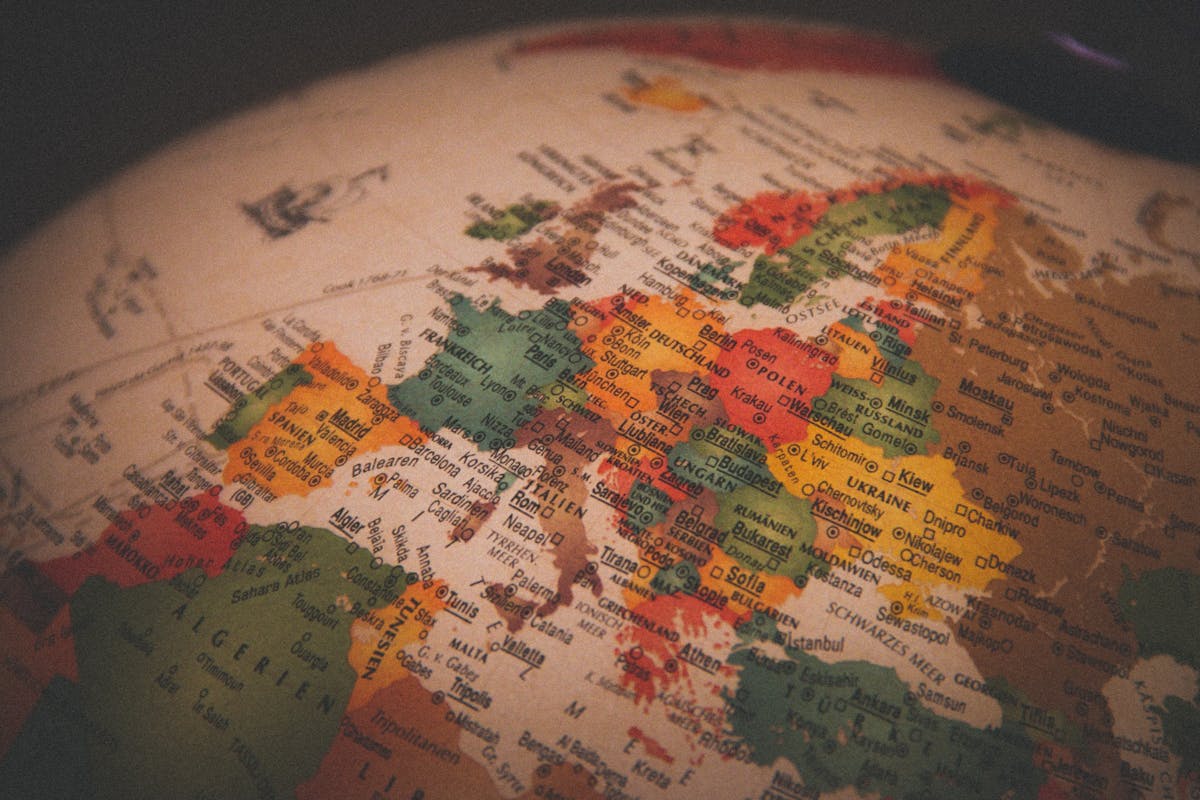 Immagine di una porzione di mappamondo.