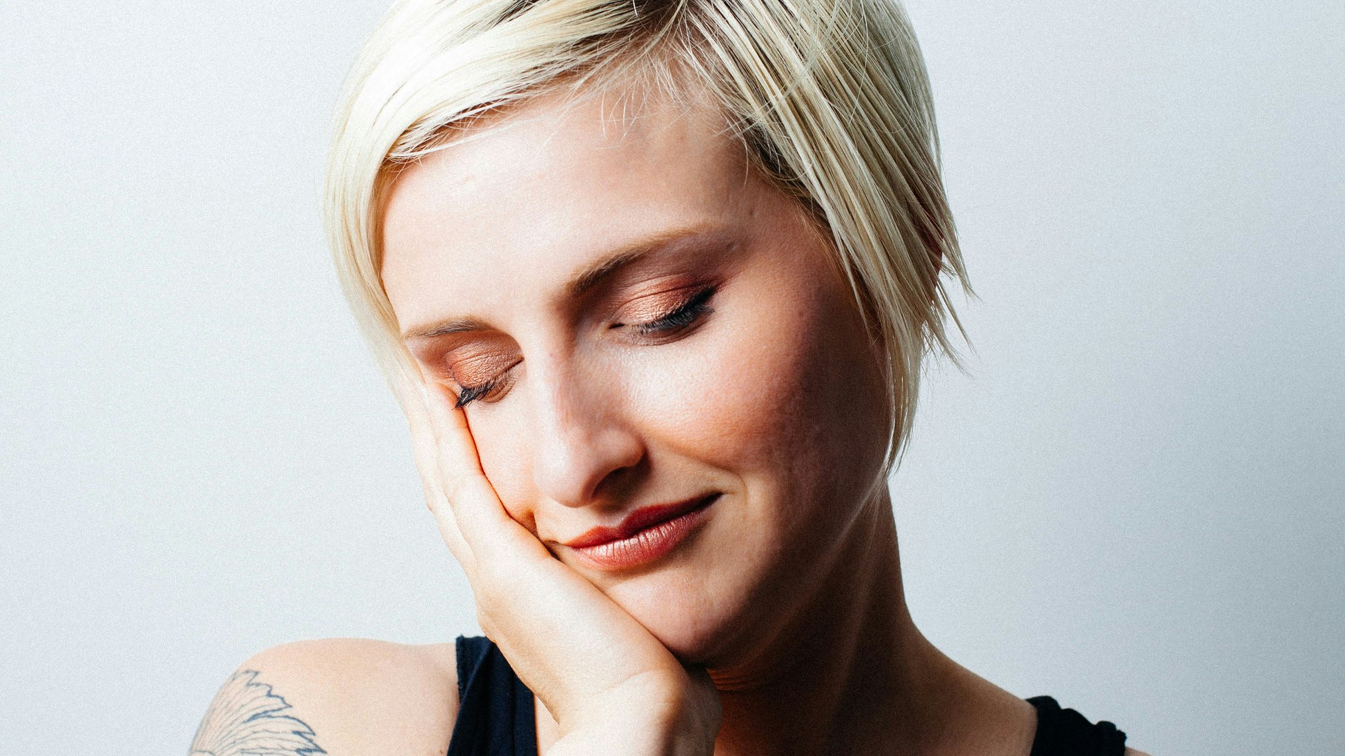 Why Your Cheeks Lose Volume With Age And How To Make Them Fuller