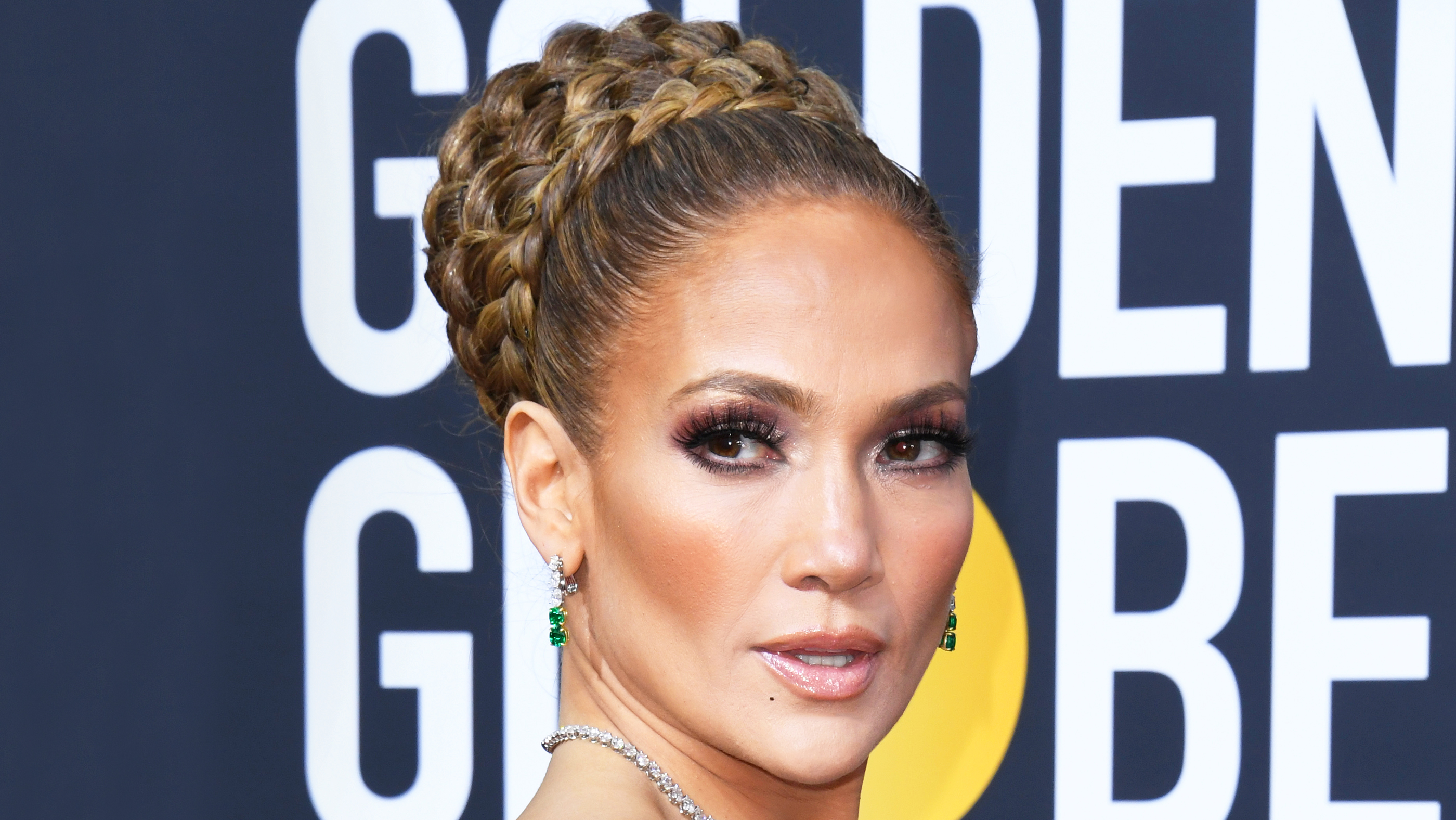 See Every Angle Of Jennifer Lopez S Regal Braided Updo At The