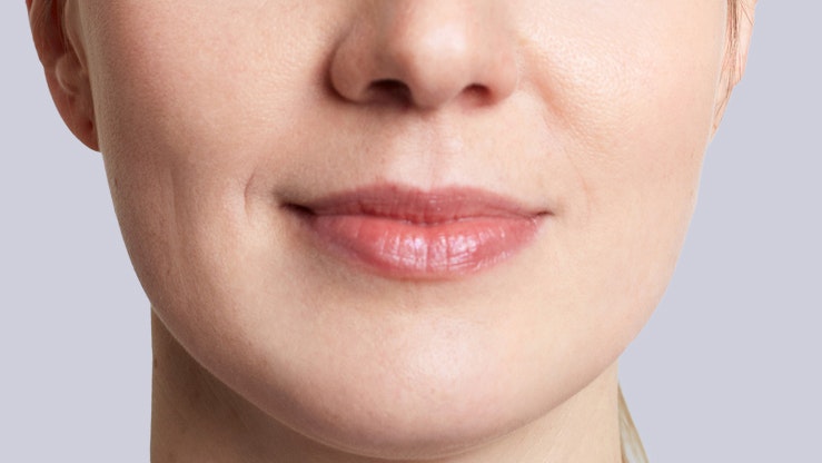Exactly How To Remove A Blackhead On Your Lip According To A