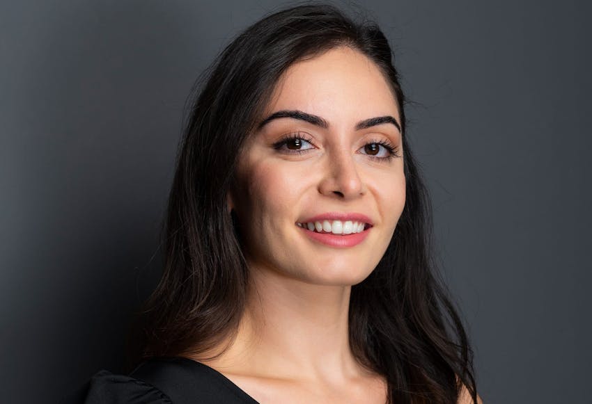 Headshot of Pretty Woman with Dark Hair