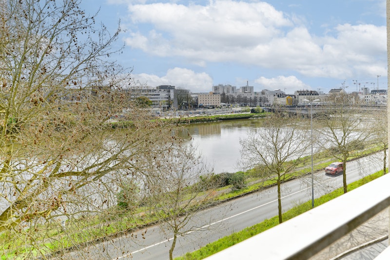 vue sur la loire depuis le balcon