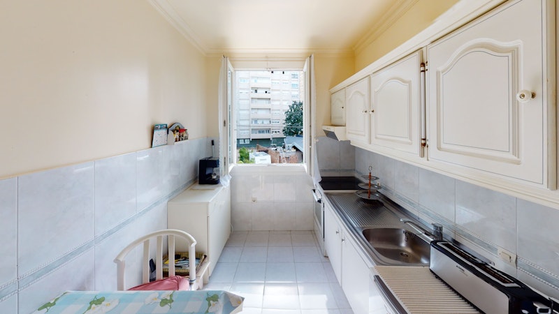 cuisine avant renovation pour investissement locatif de bachir a bobigny