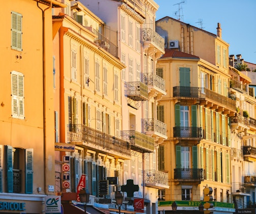 immeuble coucher de soleil cannes
