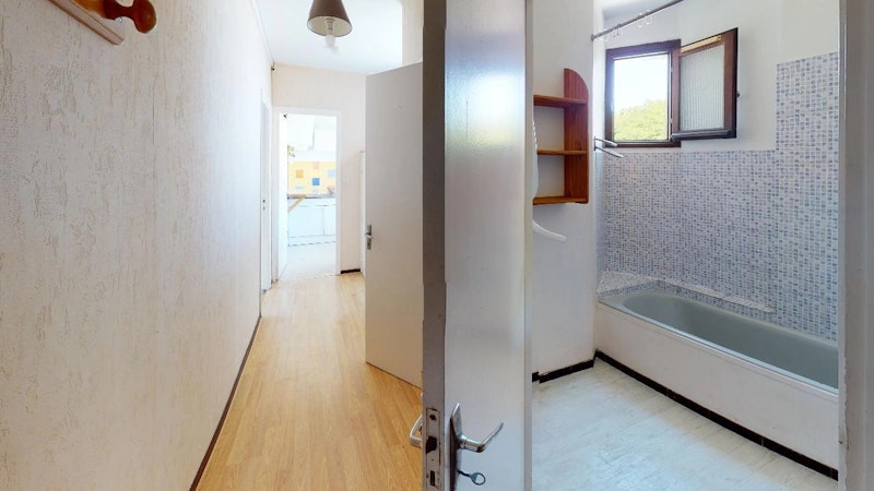 salle de bains avant renovation toulouse charline
