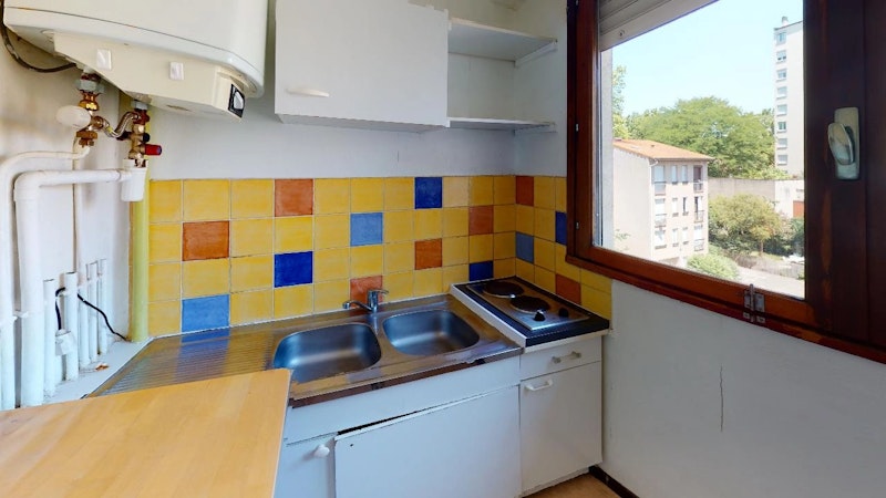 Cuisine avant renovation toulouse charline