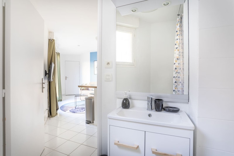 salle de bain apres renovation studio marseille
