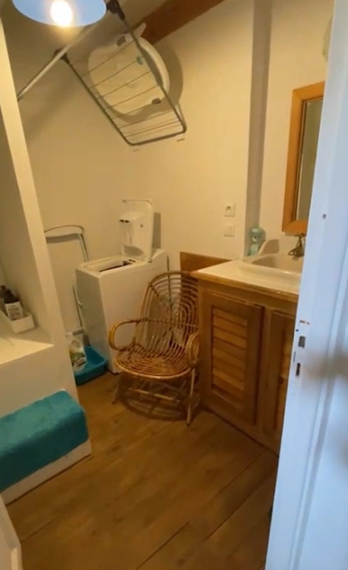 salle de bain avant travaux de renovation